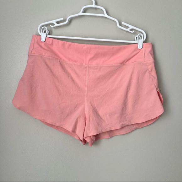 Athleta Pants - Athleta Women’s Pink High Rise Run With It Shorts Size XL